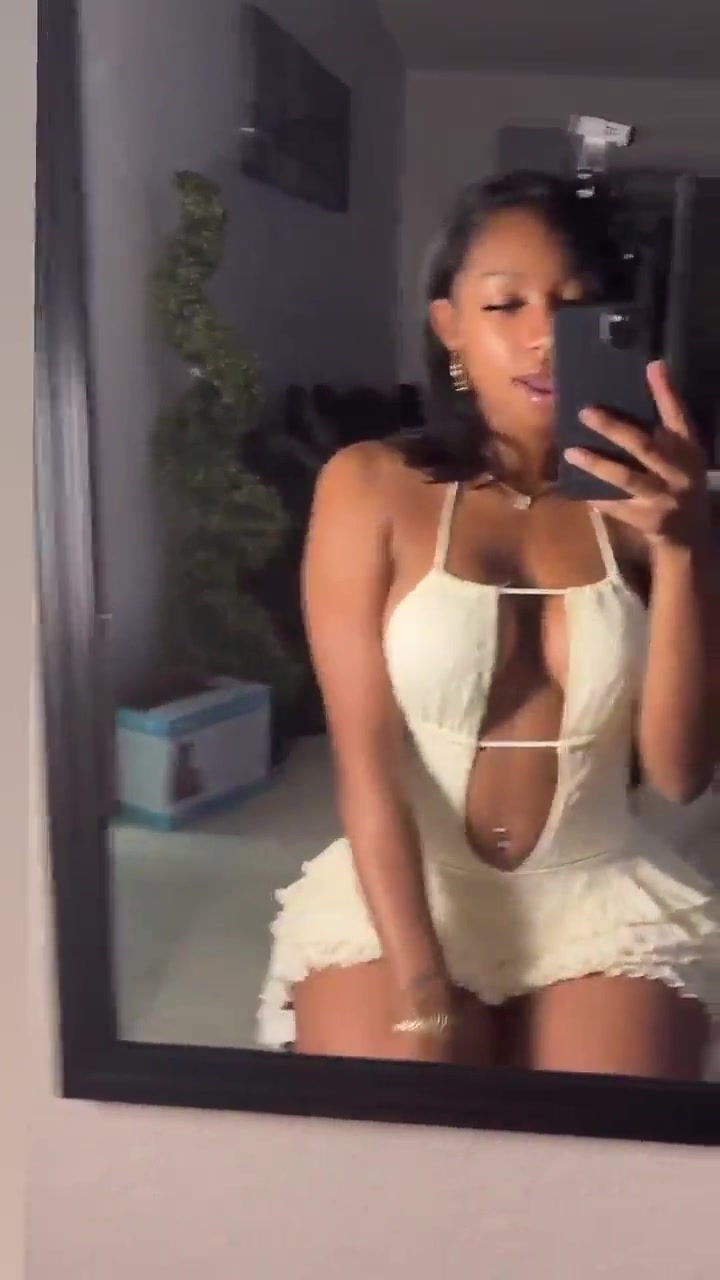 Cooking with kya Viral Video Hot Nude Boobs