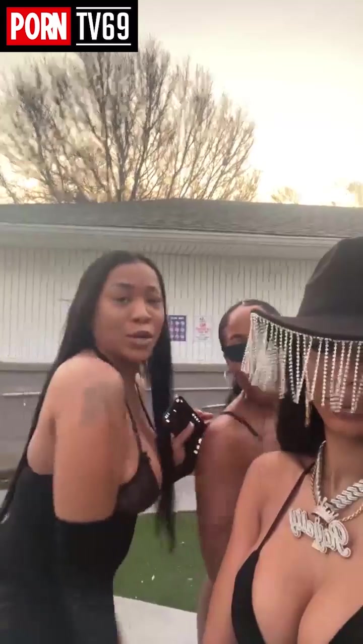 Royalty Onlyfans nude showing off her big breasts onlyfans trending